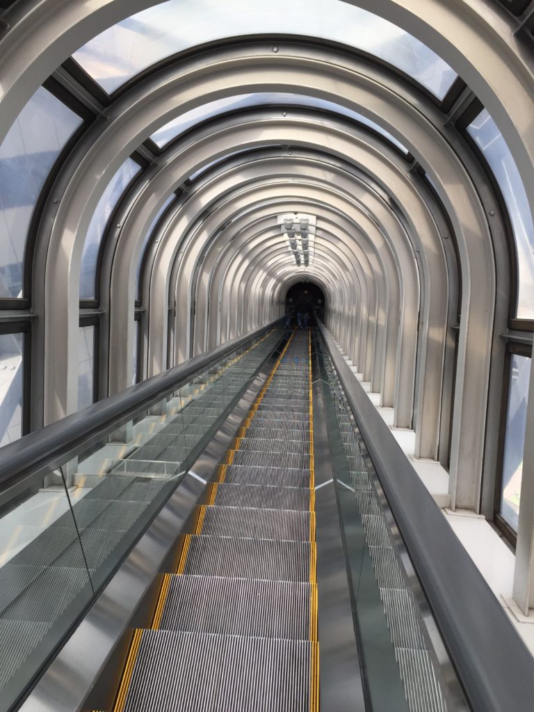 The world tallest elevator. Free Two Roam